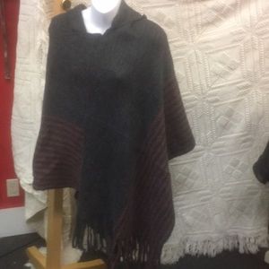 New hoody one size gray with burgundy stripes